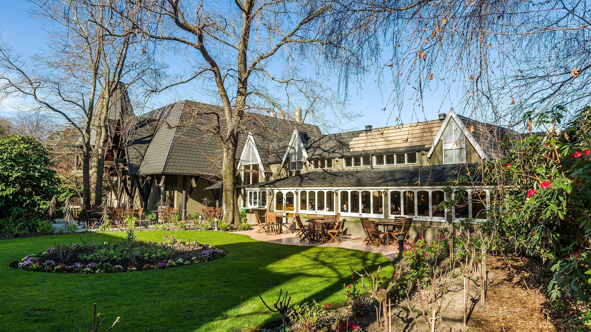 Отель Chateau On The Park - Christchurch, A Doubletree By Hilton