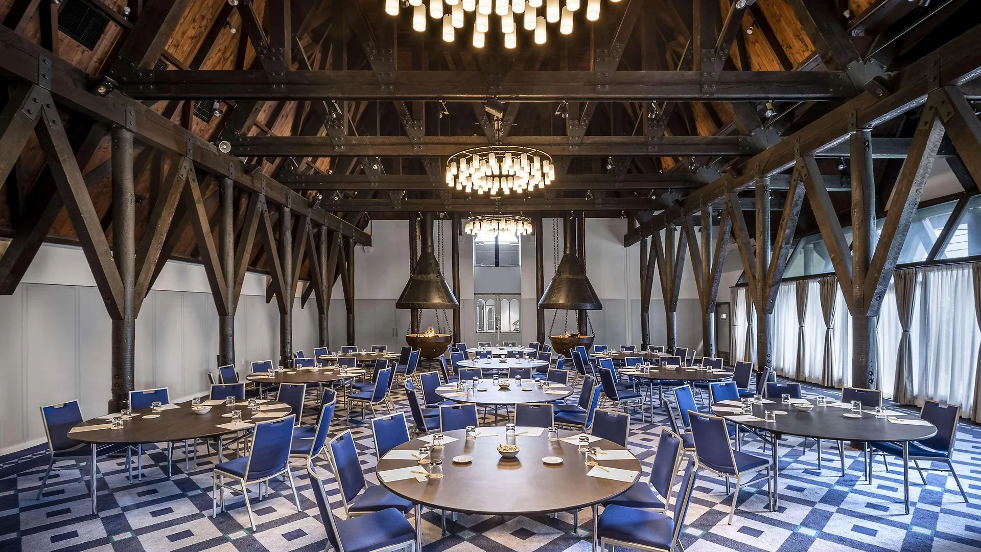 **** Отель Chateau On The Park - Christchurch, A Doubletree By Hilton Новая Зеландия