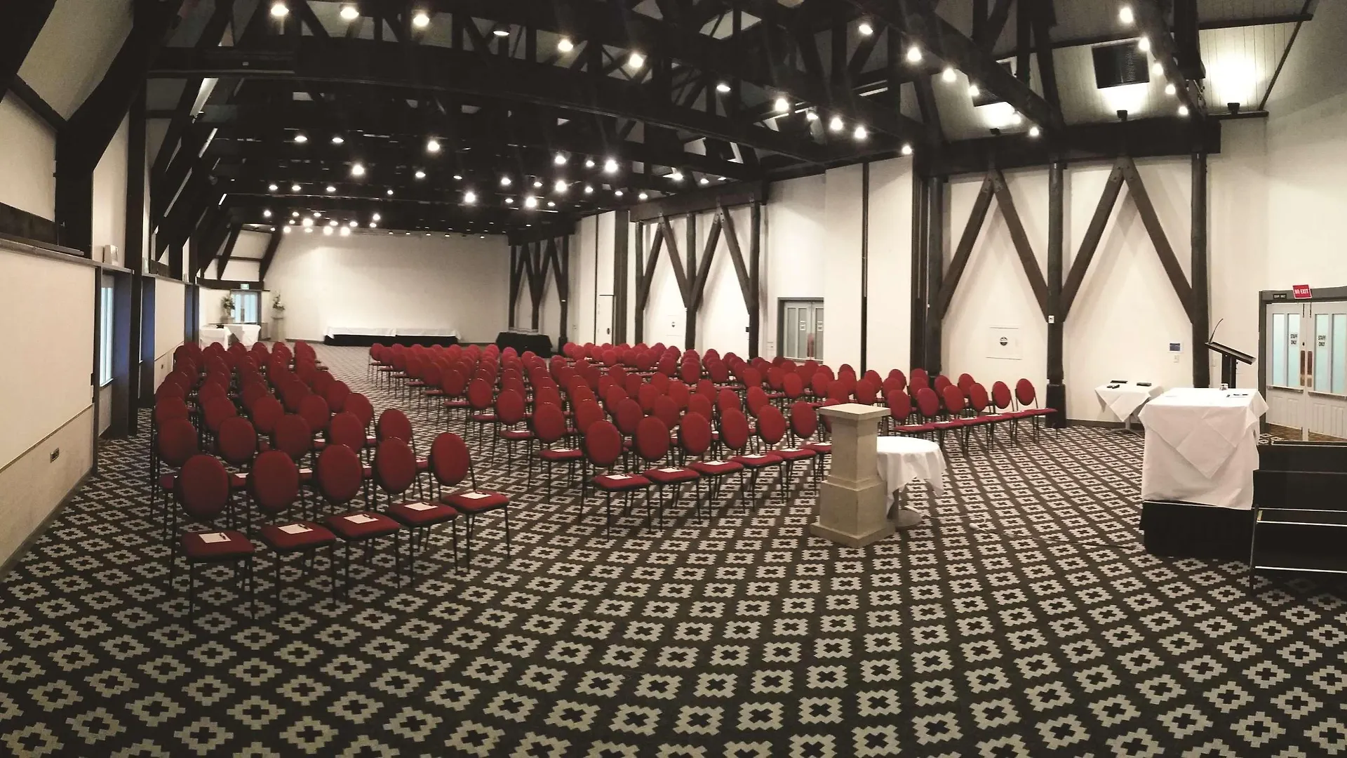 **** Отель Chateau On The Park - Christchurch, A Doubletree By Hilton Новая Зеландия