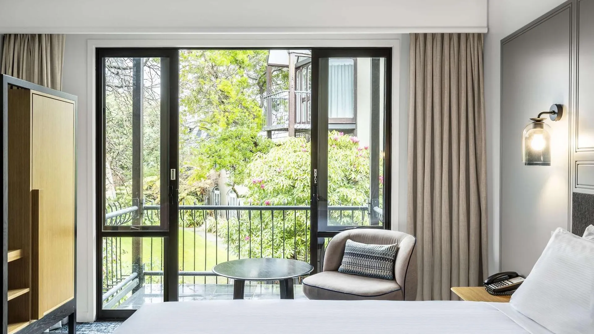 Chateau On The Park - Christchurch, A Doubletree By Hilton